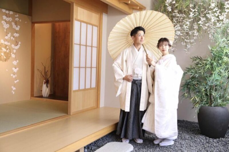 和傘を用いた和風ショット