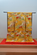 色打掛11 黄色鶴に流水花