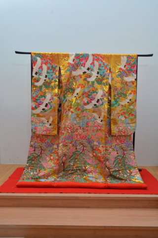 色打掛12　金地紅葉