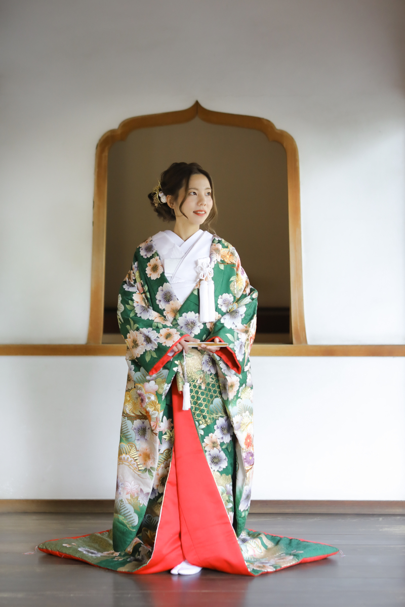 リンドマールフォトスタジオ 北九州 黒崎本店_色打掛・着物が豊富