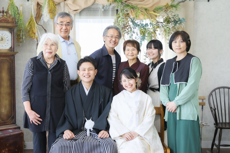 『家族と一緒にスタジオ撮影プラン』◆洋装1点◆撮影データ30カット付き