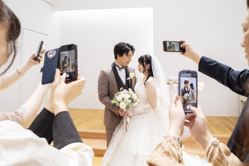 『スタジオPhoto＋ご両家顔合わせ会食プラン』◆洋装1点◆スタジオ撮影｜6名様分のお食事、撮影データ付き