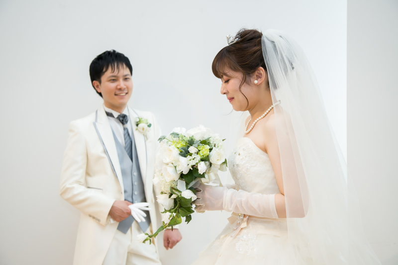 サプライズギフトにも♪『1dayPhotoプラン』◆洋装1点◆スタジオ撮影データ6カット付き