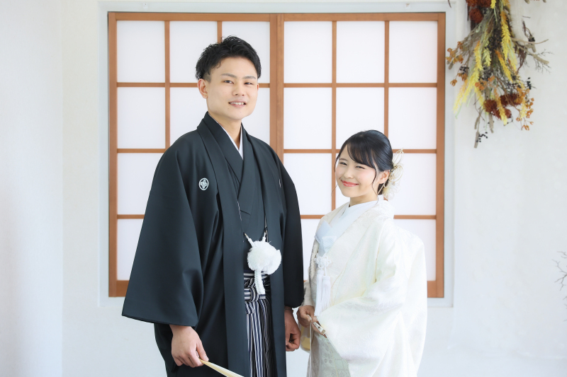 【フォト+ご両家顔合わせ会食プラン】和装1点+洋装1点|チャペル+スタジオ|6名様分(コース料理)のお食事、撮影データ付き