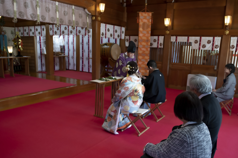 結婚報告参拝にて♪
