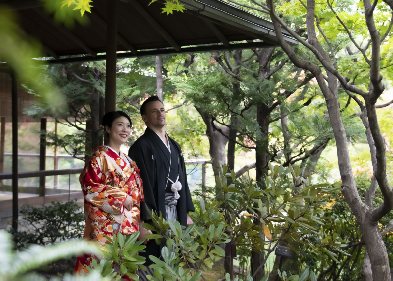 日本庭園で凛としたおふたり♪