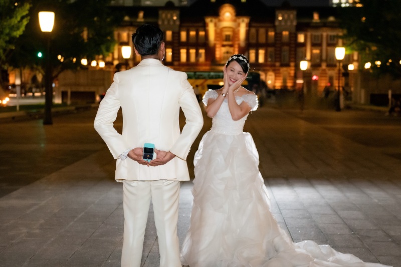 指輪を隠し持って…♡