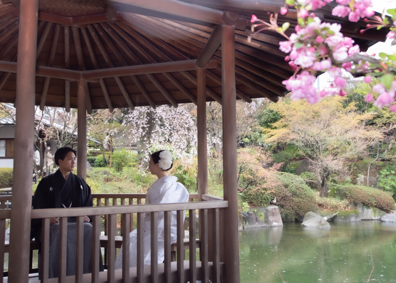 小屋でのショット♪
