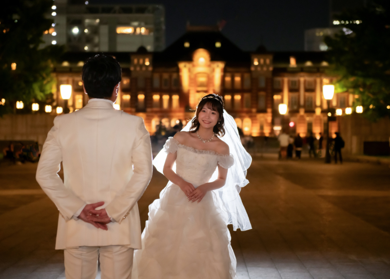 新郎さま越しの…