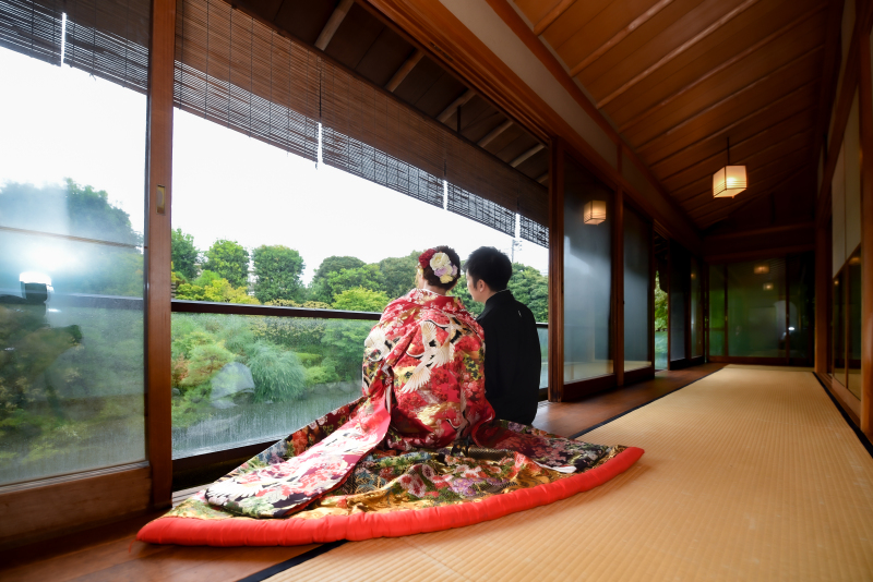 庭園を眺めながら…