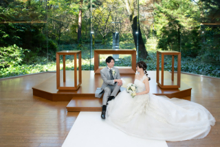 自然豊かな独立チャペル…まるでリゾートWのよう！