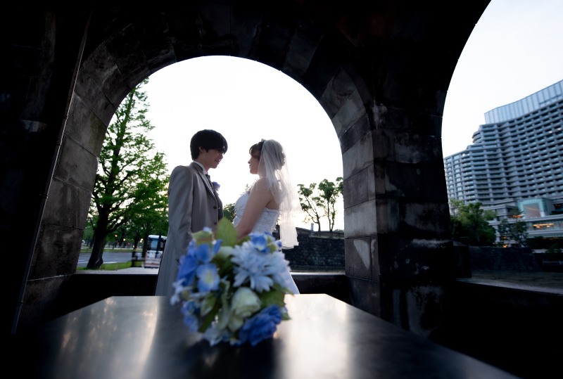 ブーケ越しに…