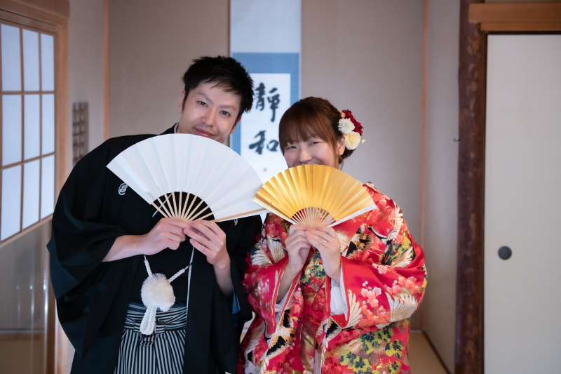 お顔隠しポーズ♪