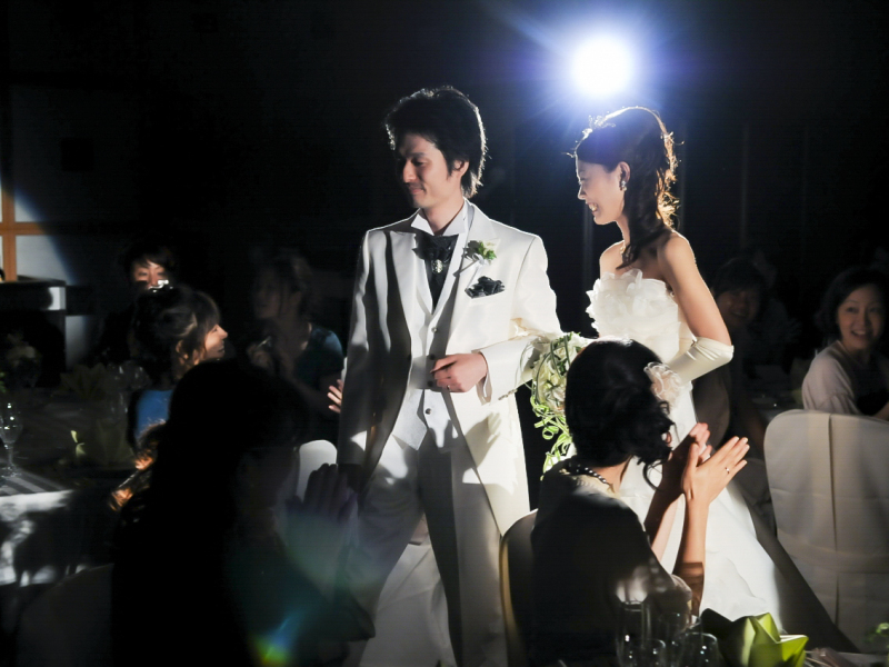 英国風洋館スタジオ【御苑フォトウェディング】_結婚式当日の撮影をお願いできる