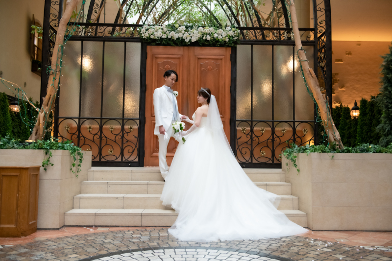 英国風洋館スタジオ【御苑フォトウェディング】_結婚式当日の撮影をお願いできる