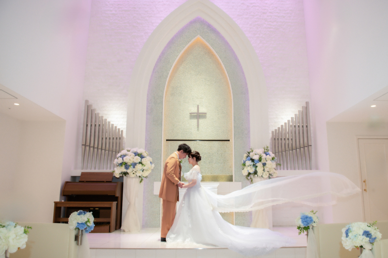 2月末迄の撮影【選べるチャペル★セレモニー風フォト】人気写真集プレゼント!衣装選び放題♪移動費&施設使用料コミの安心プラン