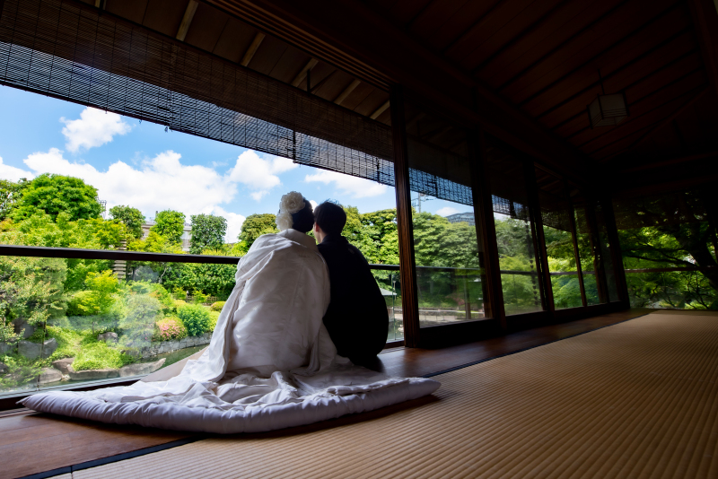 撮影日限定!打掛も白無垢も!よくばり2着【雨天決行★新緑の目白庭園+趣ある和室】衣装UP料金なし!美肌など嬉しい加工付き