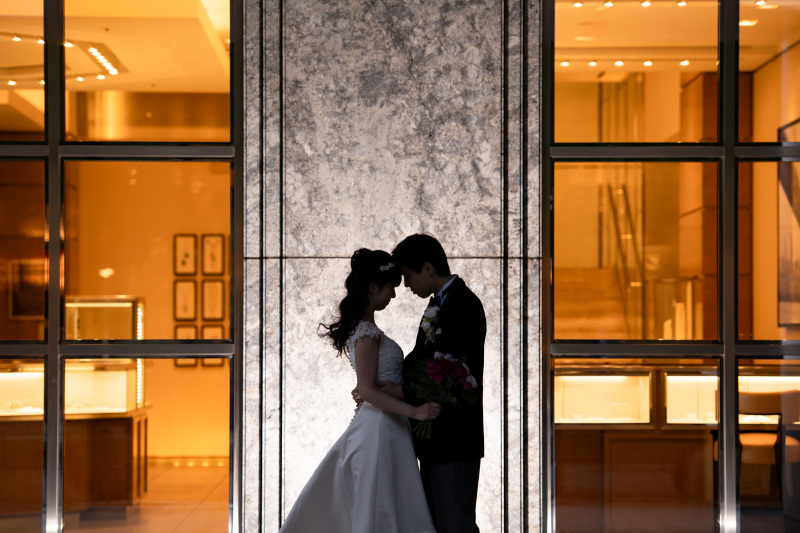 家族やペット参加OK【日中の東京駅&丸の内周遊★洋装プラン】衣装グレードアップ無料!美肌、歯の美白加工など嬉しい加工付き♪