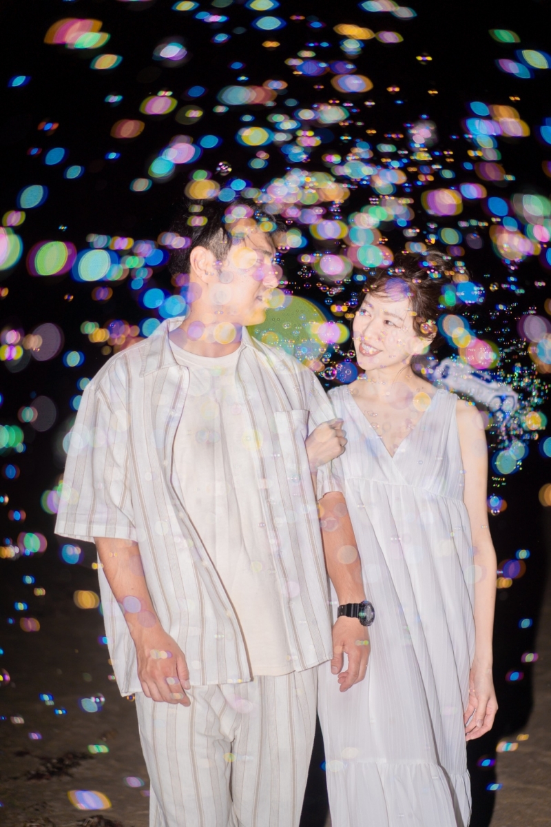 2人とシャボン玉と