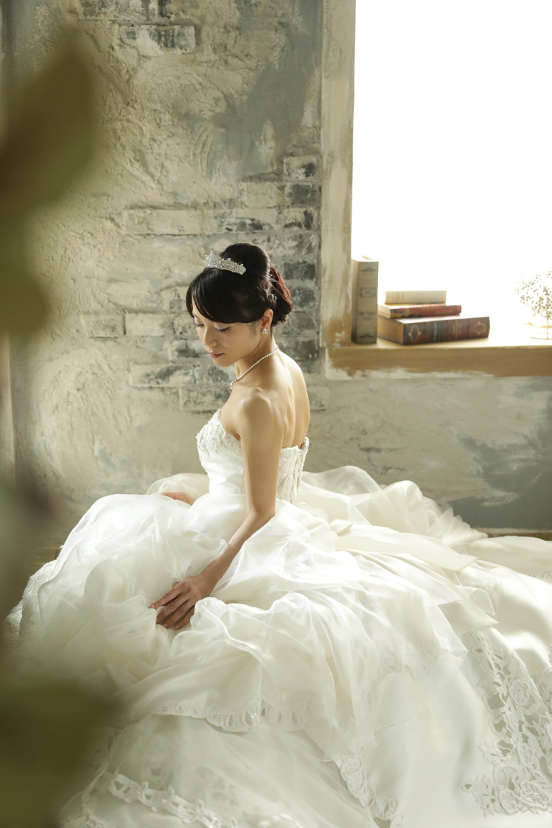 ドレスの雰囲気に合わせて