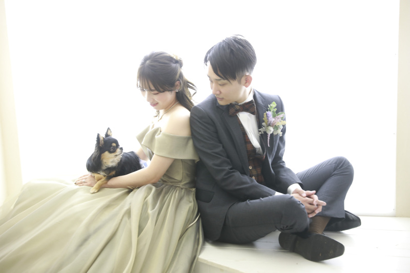 お膝の上でお座りして、はいポーズ！