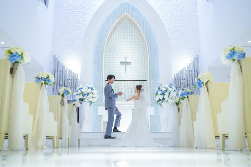 【チャペル撮影×会食】★ランクアップ衣装込み★データ100カット付き★申請料込みの安心プラン