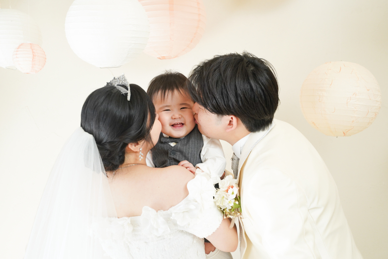 7月末まで限定　お子様やペットと一緒にフォトウエディング☆【洋装・和装2着スタジオ撮影】◎319,000円&rarr;特別179,000円