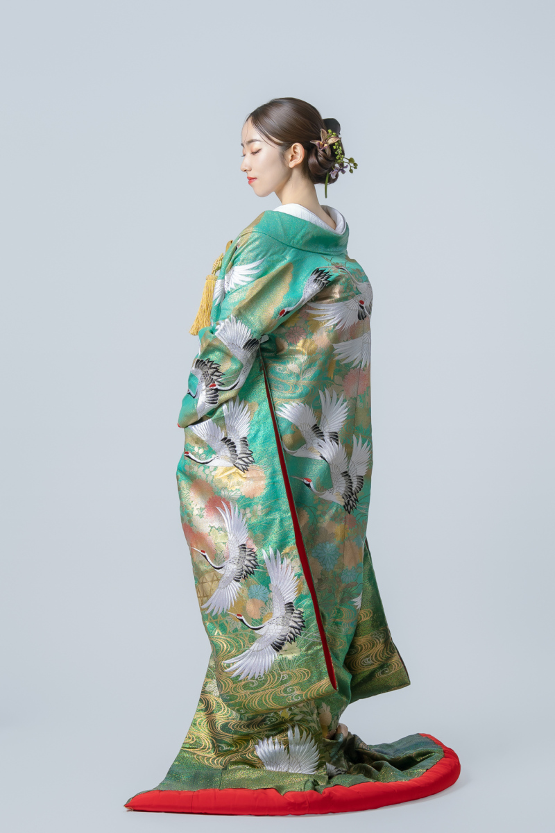 金彩鶴に観世流水