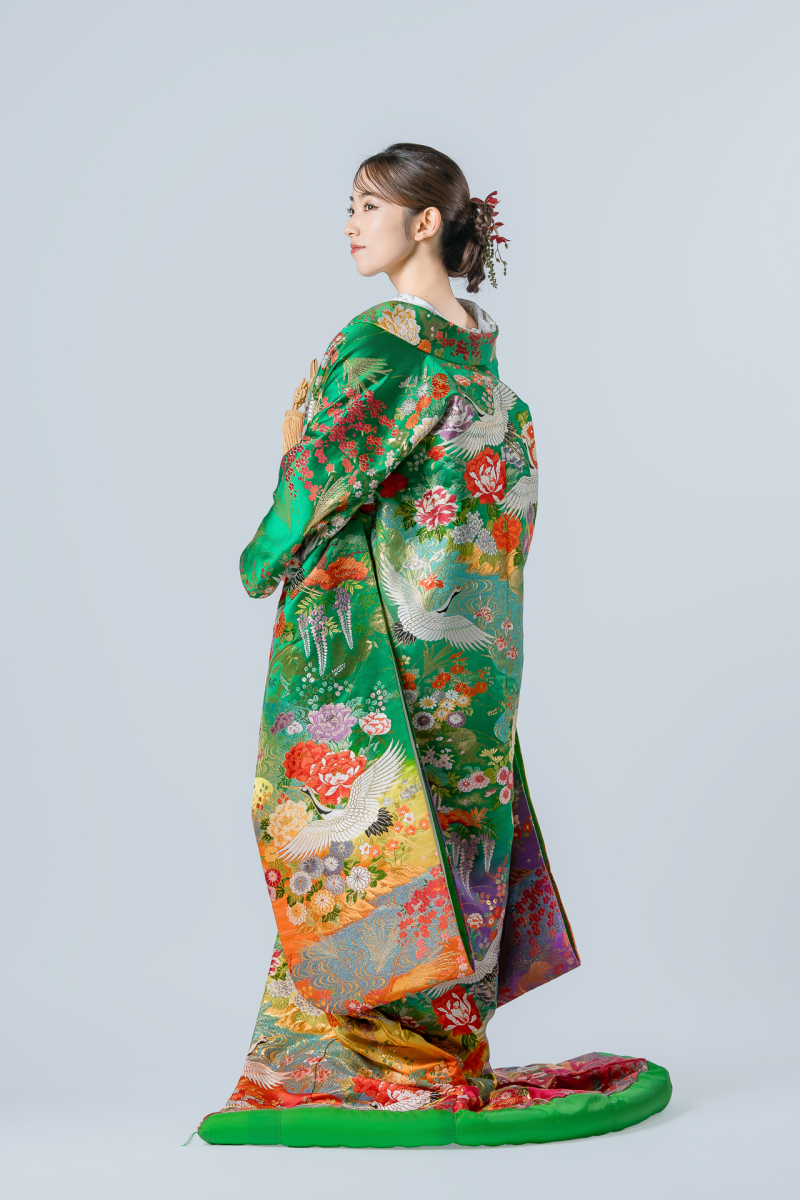 祝彩に翔ぶ鶴