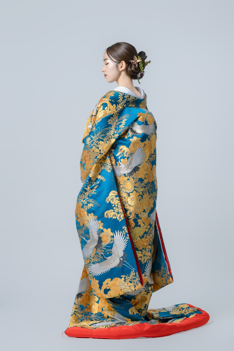 菊流水に鶴