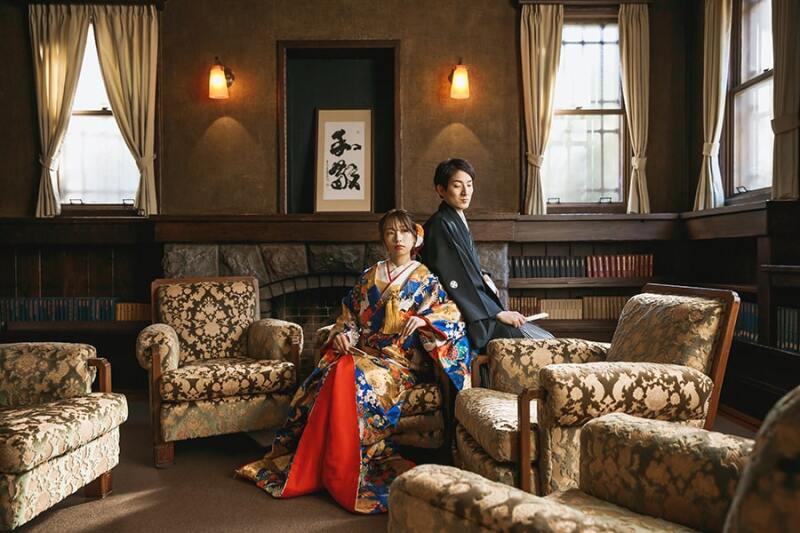 書斎でクラシカルなお写真を