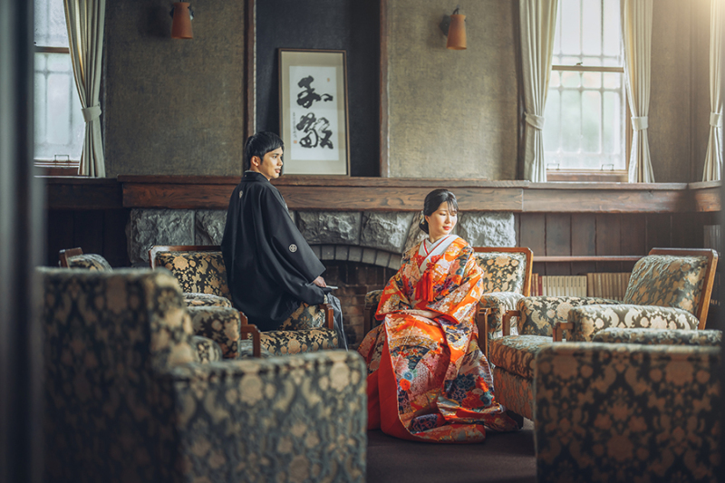 会場の椅子を利用して