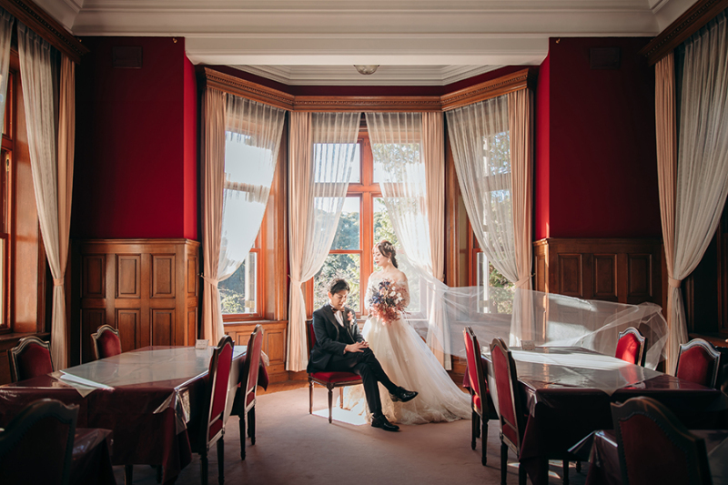 窓際で自然を活かして