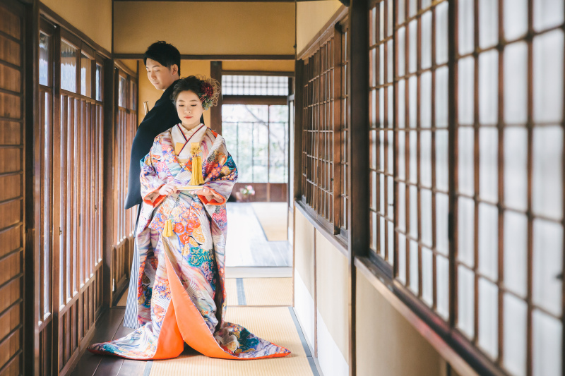 13:17 廊下を使用しての立ち姿も