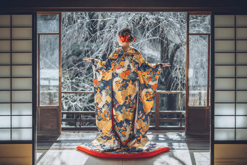 和装の後ろ姿ショット