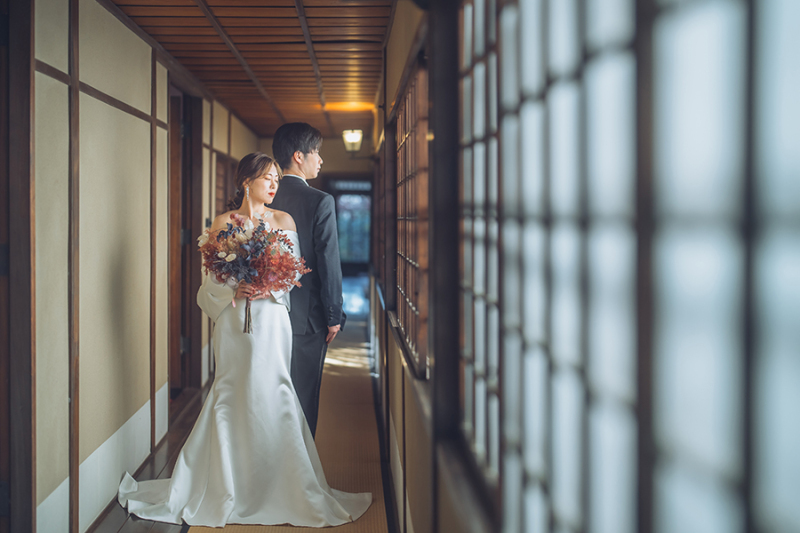 廊下でのカッコいいお写真も