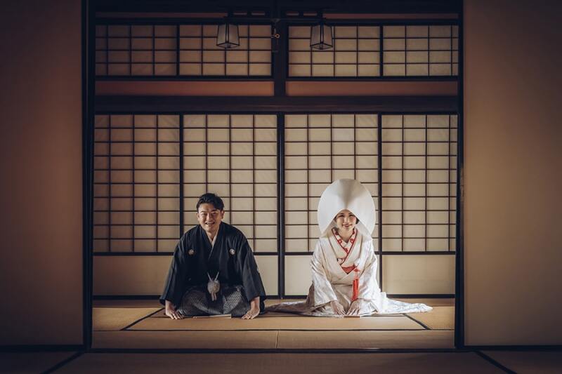 正座のお写真は綿帽子で!