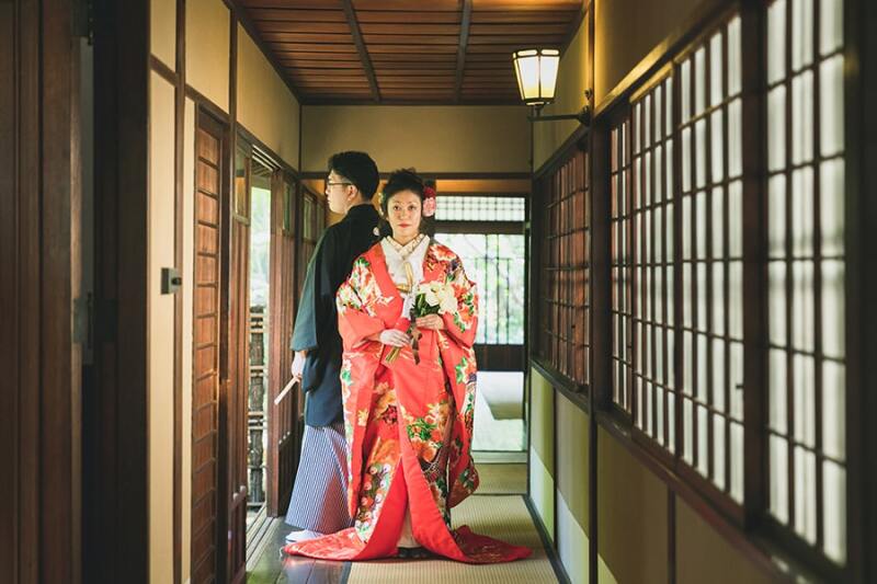 廊下での奥行きショット