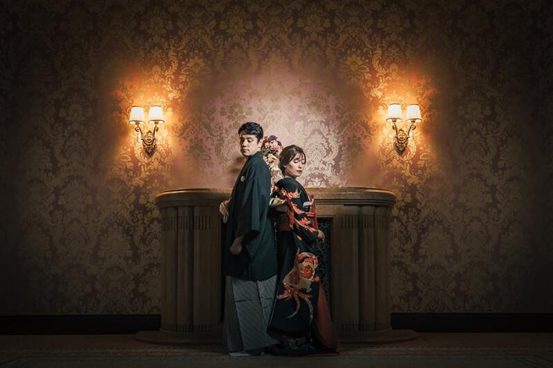 背中合わせでカッコよく