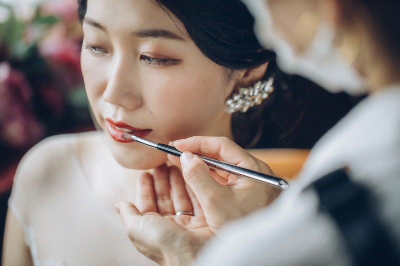 16:45 ドレスでのリップシーン