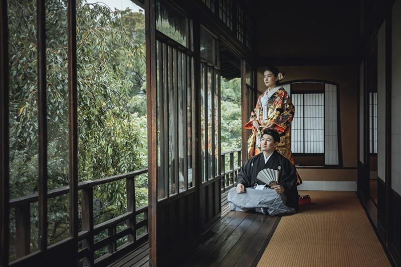 お庭を眺めながら