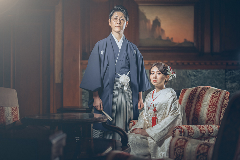 会場の椅子を利用して