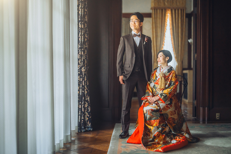 会場の椅子を利用して