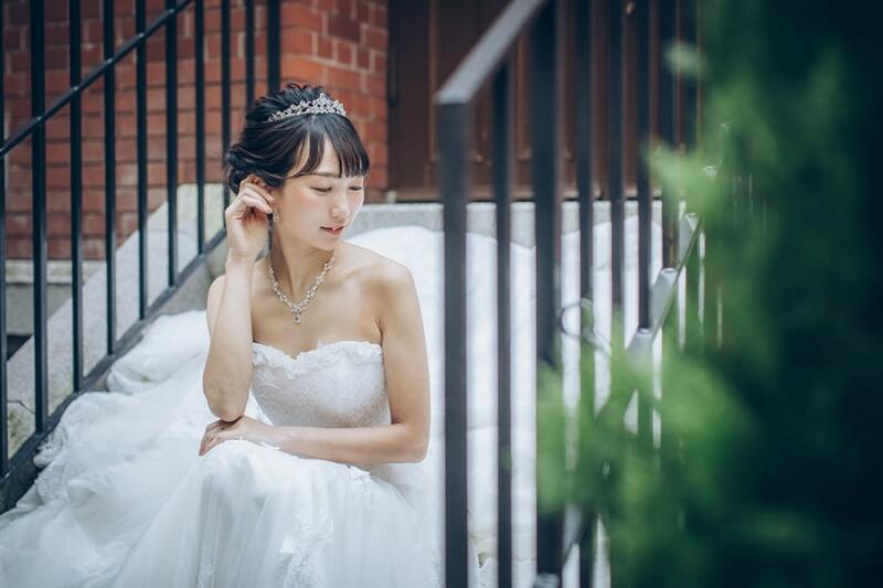 ご新婦様のソロショットは愛らしく