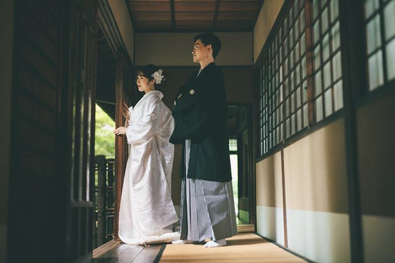 廊下でのカッコいいお写真も