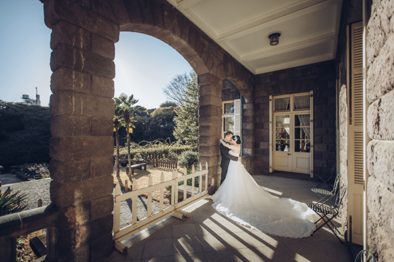 バルコニーで外の雰囲気を感じながら