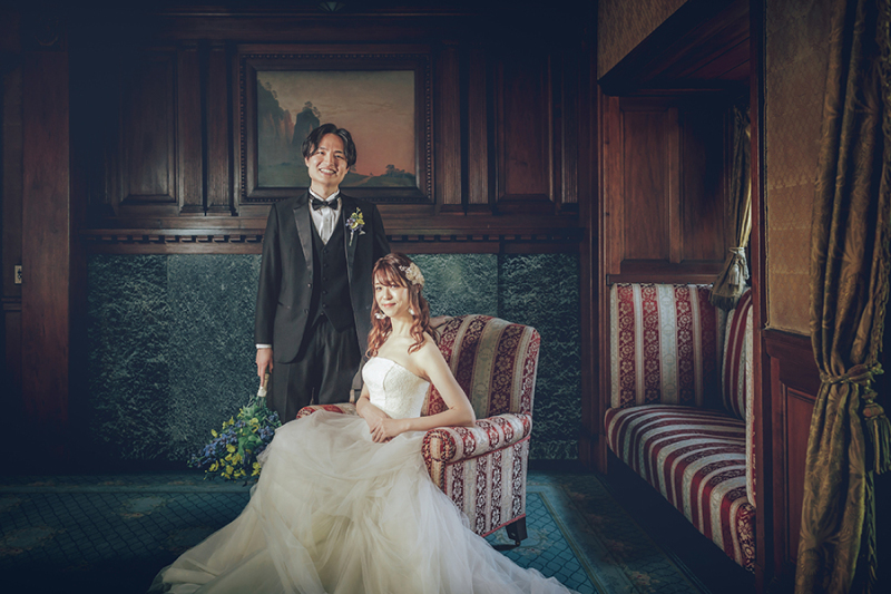 会場の椅子を利用して