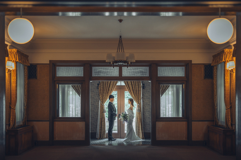 窓際で自然を活かして