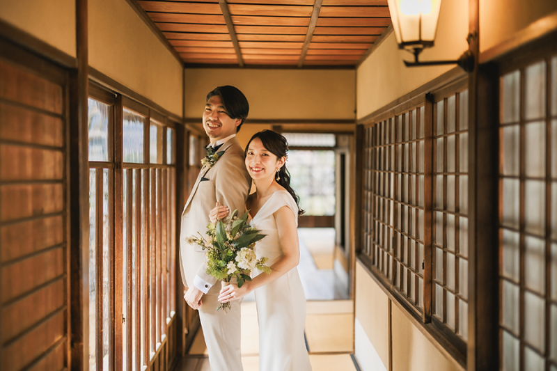 廊下でのカッコいいお写真も