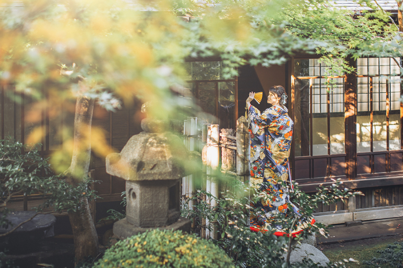 和装の後ろ姿ショット